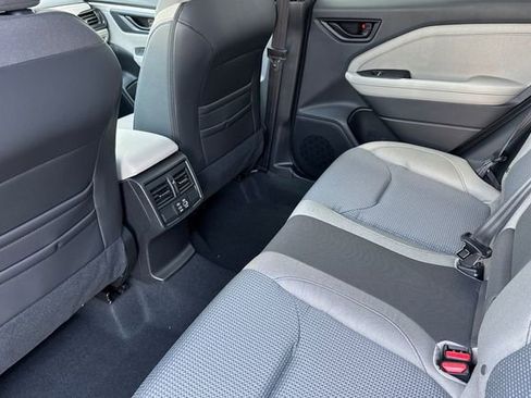 New 2025 Subaru Forester Premium w/ Convenience Package #1 AWD/4WD image 9