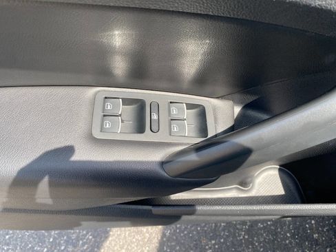 Used 2013 Volkswagen Passat 2.5 SE image 12