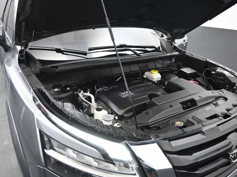 Used 2022 Nissan Pathfinder SL w/ SL Premium Package AWD/4WD image 21