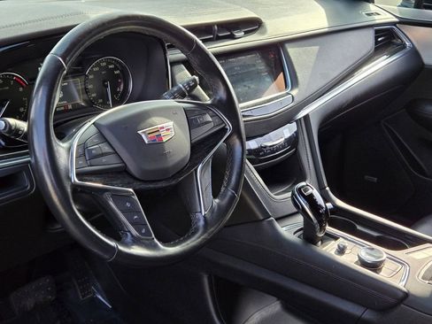 Used 2023 Cadillac XT5 Premium Luxury AWD/4WD image 11