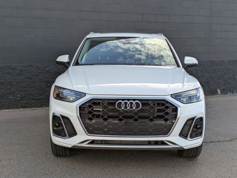 Certified 2024 Audi Q5 e Premium Plus w/ Premium Plus Package image 2