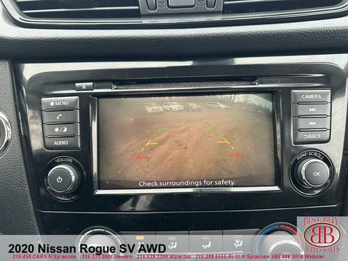 Used 2020 Nissan Rogue SV image 18