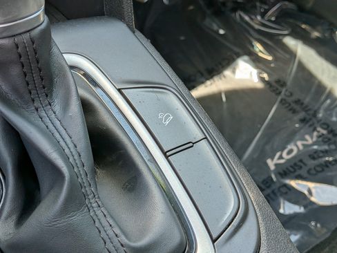Used 2019 Hyundai Kona SE FWD image 29