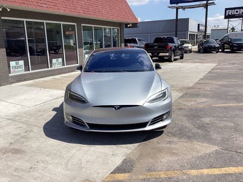 Used 2018 Tesla Model S 75D AWD/4WD image 3