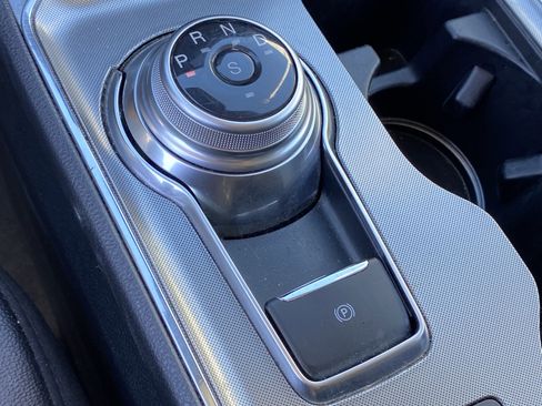 Used 2024 Ford Edge Titanium image 23