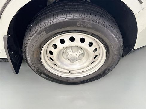 Certified 2023 Ford Maverick XL image 27