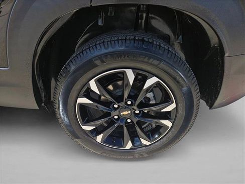 Used 2023 Chevrolet TrailBlazer LT w/ Premium Seating Package FWD image 29