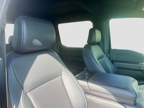 Used 2025 Ford F150 Lariat w/ Equipment Group 501A Mid image 28