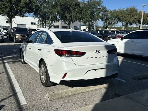 Used 2019 Hyundai Sonata SEL w/ Tech Package 02 FWD image 6