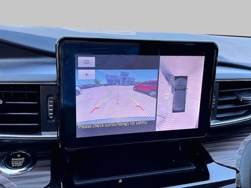 Used 2021 Ford Explorer Limited w/ Equipment Group 301A RWD image 21
