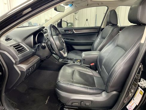 Used 2018 Subaru Legacy 3.6R Limited AWD/4WD image 20