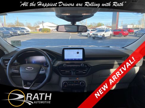 Used 2024 Ford Escape Active image 16