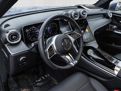 Certified 2025 Mercedes-Benz GLC 300 4MATIC image 10