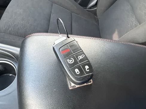 Used 2023 Dodge Durango GT RWD image 24