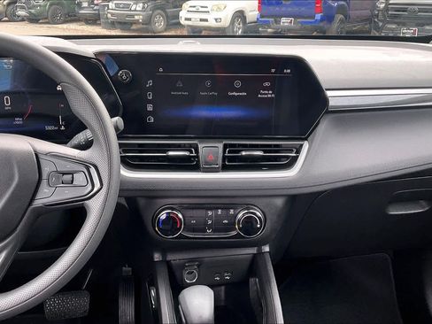 Used 2025 Chevrolet TrailBlazer LS w/ LS Confidence Package image 6