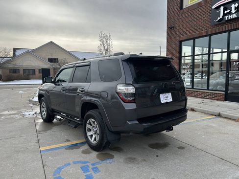 Used 2016 Toyota 4Runner Trail Premium image 9