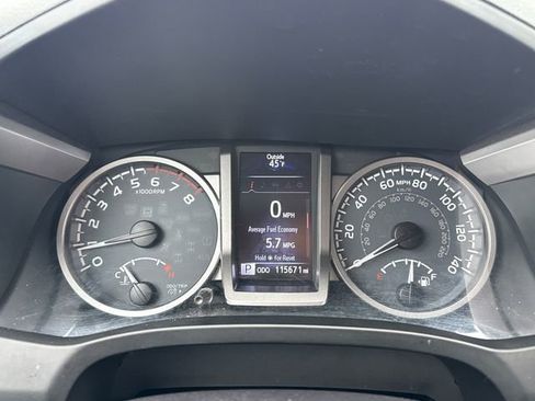 Used 2016 Toyota Tacoma SR5 image 23