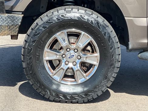 Used 2015 Ford F150 XLT w/ Equipment Group 301A Mid AWD/4WD image 24