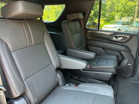 Used 2022 Chevrolet Tahoe RST w/ Luxury Package AWD/4WD image 29
