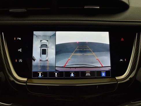 Used 2022 Cadillac XT6 Sport w/ Technology Package AWD/4WD image 22