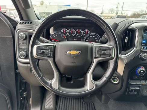 Certified 2022 Chevrolet Silverado 1500 LT w/ Z71 Off-Road Package image 9