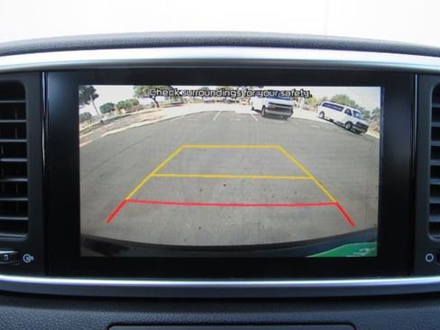 Used 2021 Kia Sportage S image 8