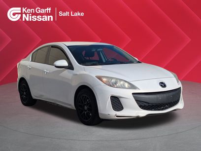 Used 2013 MAZDA MAZDA3 i SV