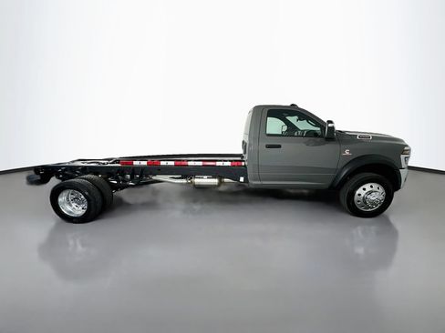 New 2026 RAM 5500 Tradesman w/ Chrome Appearance Group AWD/4WD image 8
