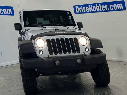 Used 2016 Jeep Wrangler Unlimited Sport w/ Connectivity Group AWD/4WD image 7
