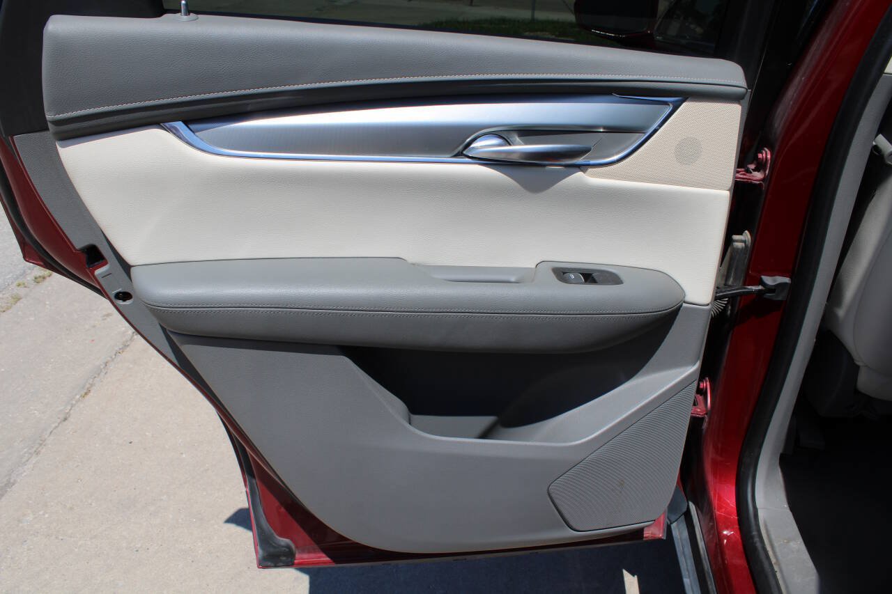 Used 2019 Cadillac XT5 Luxury AWD/4WD image 12