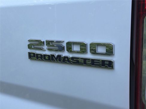Used 2023 RAM ProMaster 2500 FWD image 4