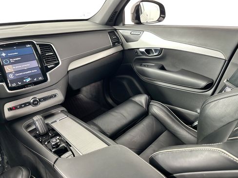 Used 2022 Volvo XC90 T8 R-Design w/ Advanced Package image 24