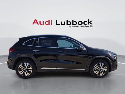 Used 2025 Mercedes-Benz GLA 250 4MATIC image 9