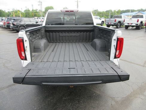 Used 2019 GMC Sierra 1500 Denali w/ Denali Ultimate Package AWD/4WD image 8