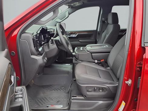 Used 2024 Chevrolet Silverado 1500 LT Trail Boss image 17