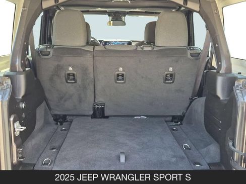 Used 2025 Jeep Wrangler Unlimited Sport AWD/4WD image 23