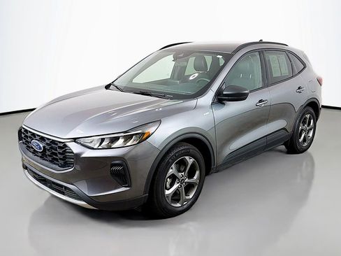 Used 2025 Ford Escape ST-Line w/ Equipment Group 301A image 5