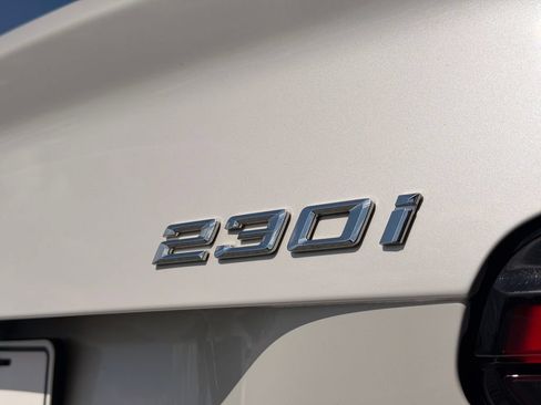Used 2022 BMW 230i Coupe w/ Convenience Package RWD image 18