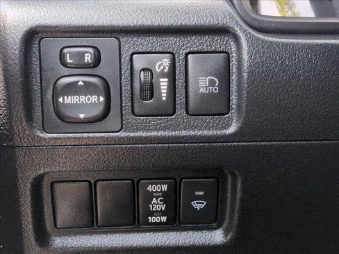 Used 2023 Toyota 4Runner SR5 Premium AWD/4WD image 17