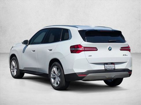 Used 2025 BMW X3 xDrive30 w/ Convenience Package AWD/4WD image 8