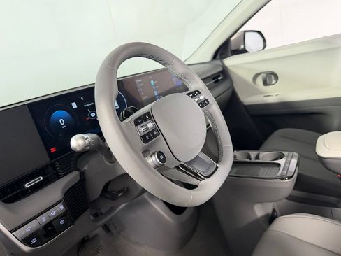 Used 2026 Hyundai Ioniq 5 SEL RWD image 17