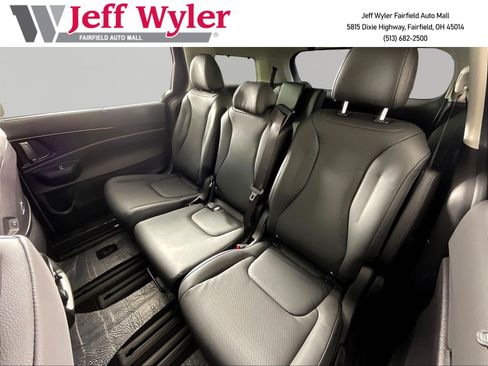 New 2026 Kia Carnival SX Prestige FWD image 18