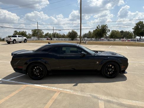Used 2020 Dodge Challenger R/T Scat Pack image 7