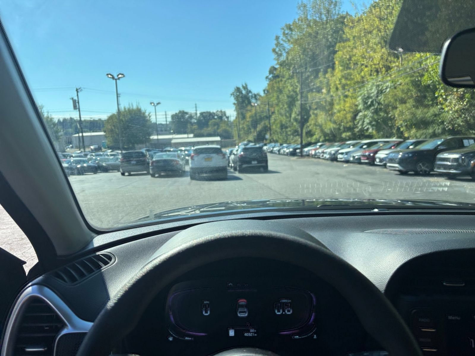 Used 2025 Kia Soul LX w/ LX Technology Package FWD image 28