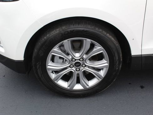 Used 2024 Ford Edge Titanium AWD/4WD image 13