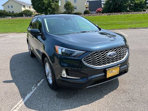 Used 2023 Ford Edge SEL w/ Convenience Package AWD/4WD image 2