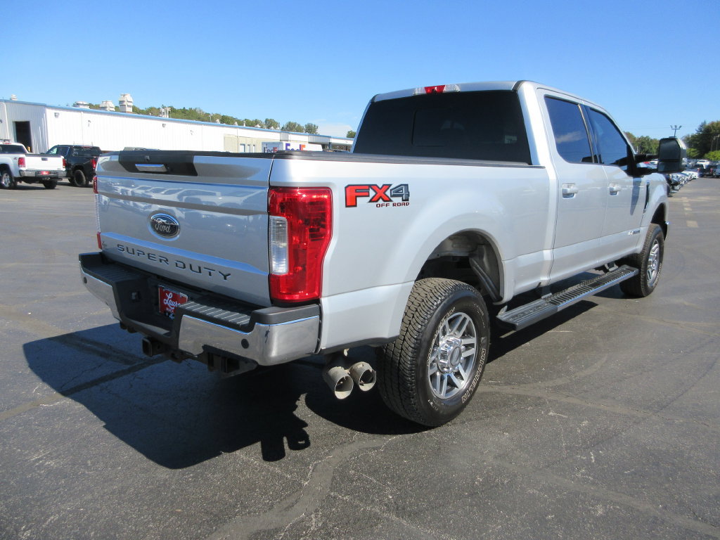 Used 2019 Ford F250 Lariat w/ Lariat Value Package AWD/4WD image 4