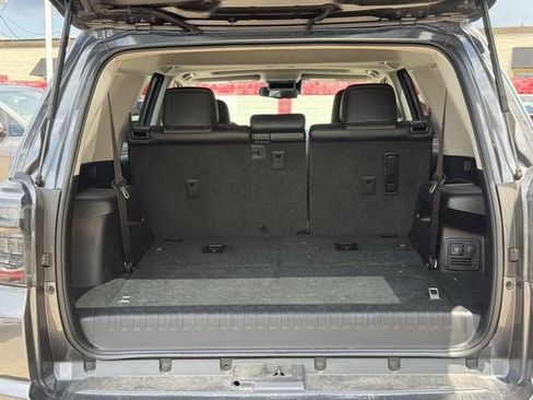 Used 2020 Toyota 4Runner SR5 Premium w/ Moonroof Package AWD/4WD image 32