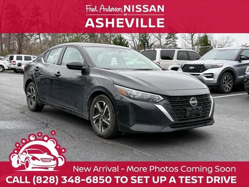 Used 2024 Nissan Sentra SV image 1
