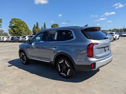 Used 2024 Kia Telluride S w/ S Sunroof Package image 7